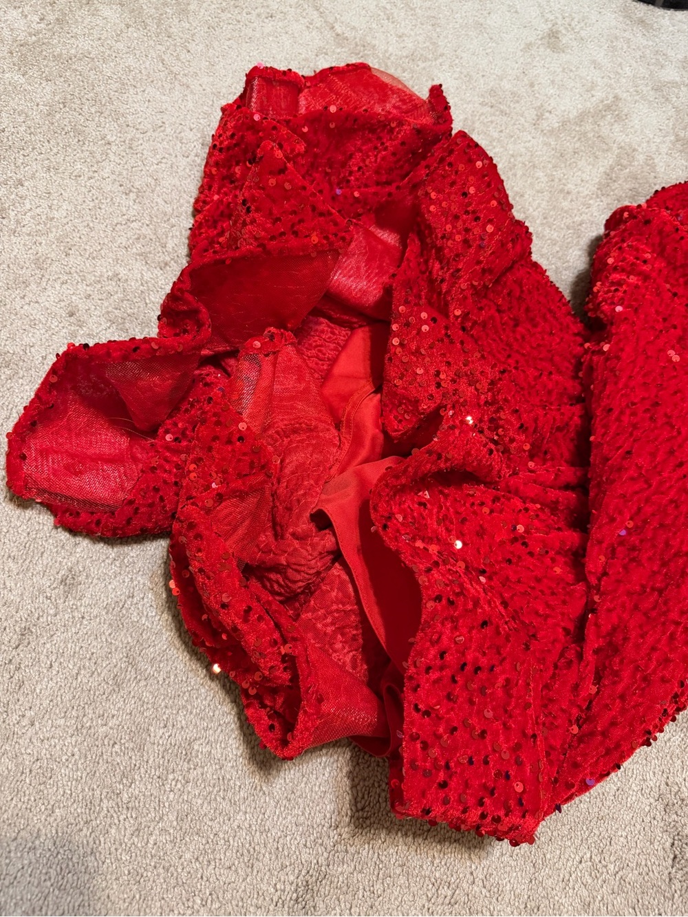 Red Sequin V-Neck Evening Gown - Picture 10 of 12